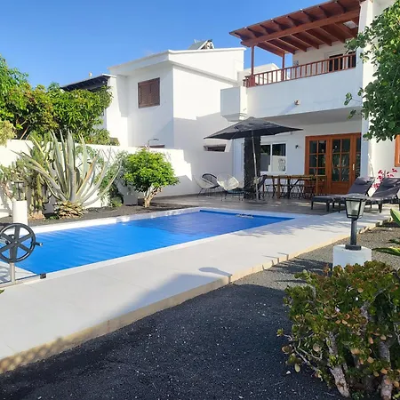 Anna With Heated Pool * Puerto del Carmen (Lanzarote)